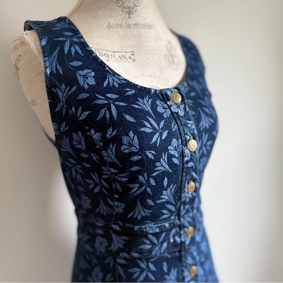 NWT Draper James Denim Dress with Blue Floral Design - Picture 3 of 11